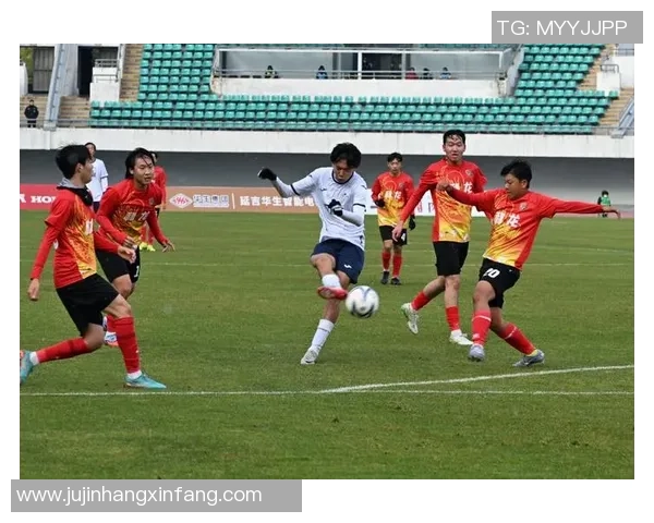赛后分析:北京足球队与西安足球队实力对比及比赛亮点总结 赛后分析:北京足球队与西安足球队实力对比及比赛亮点总结