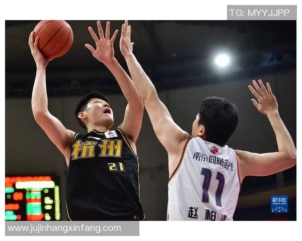 广厦队与同曦队激战正酣精彩文字直播全程回顾与分析