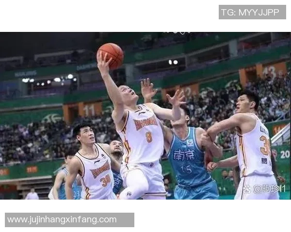 成都网球队包夹战术的优势与劣势分析及未来发展方向探讨